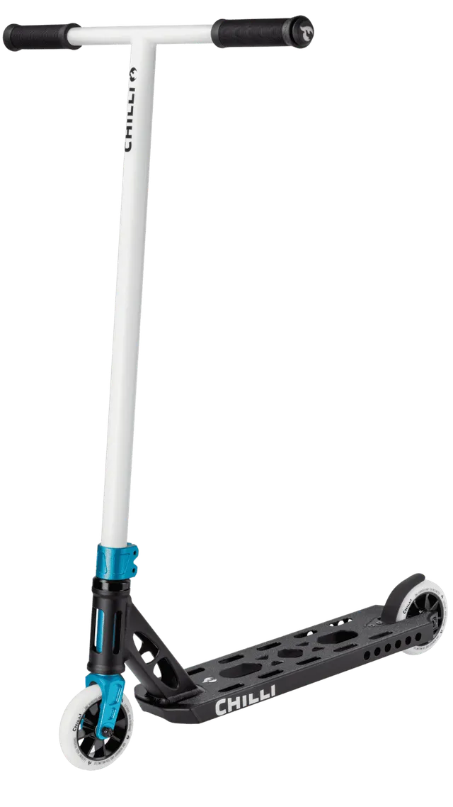 chilli-pro-scooter-ventus-l-white-black-park-stuntscooter image 1