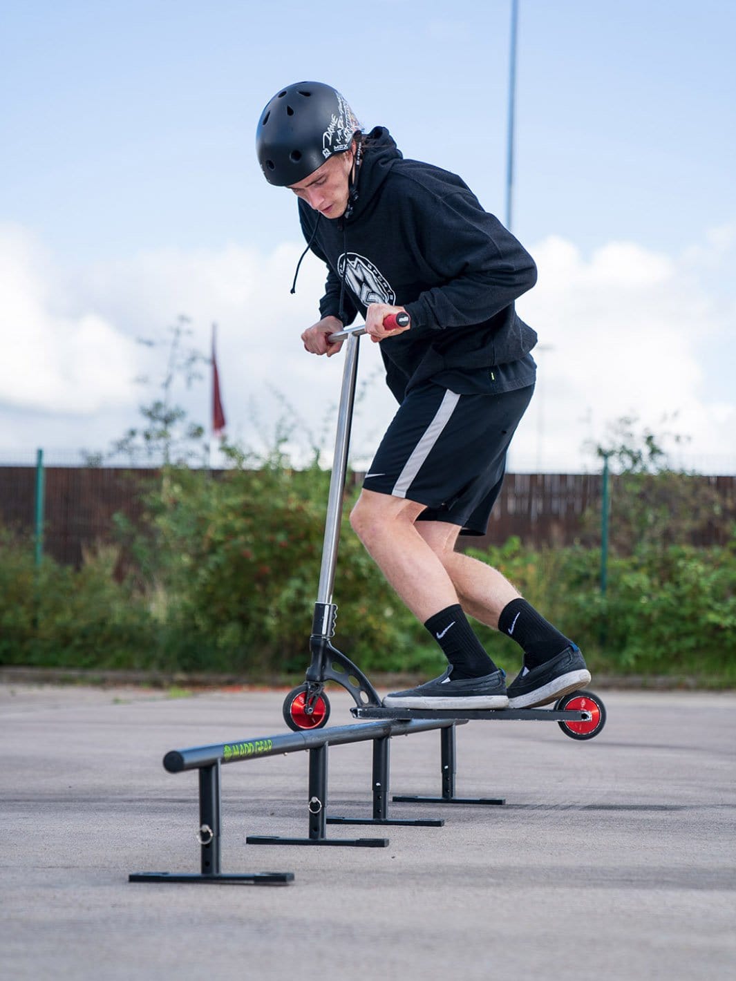 madd-gear-multi-sport-grind-rail-99-h-henverstellbar image 3